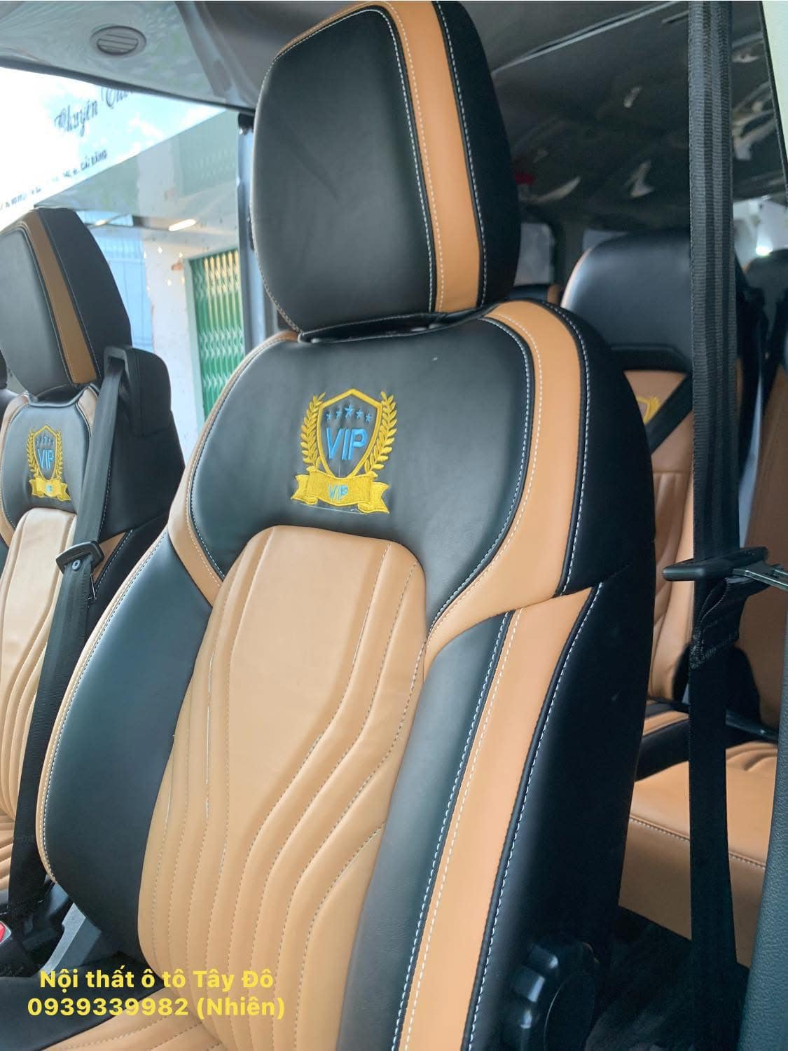 Transit 2025 bọc ghế da